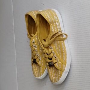 Bebe Daylin Yellow sneakers lace up SZ 10 women's colorful comfy casual walking